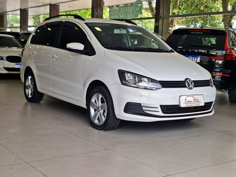 Volkswagen SPACEFOX 1.6 MSI TRENDLINE 8V FLEX 4P MANUAL 2018/2018 CARRO DEZ NOVO HAMBURGO / Carros no Vale
