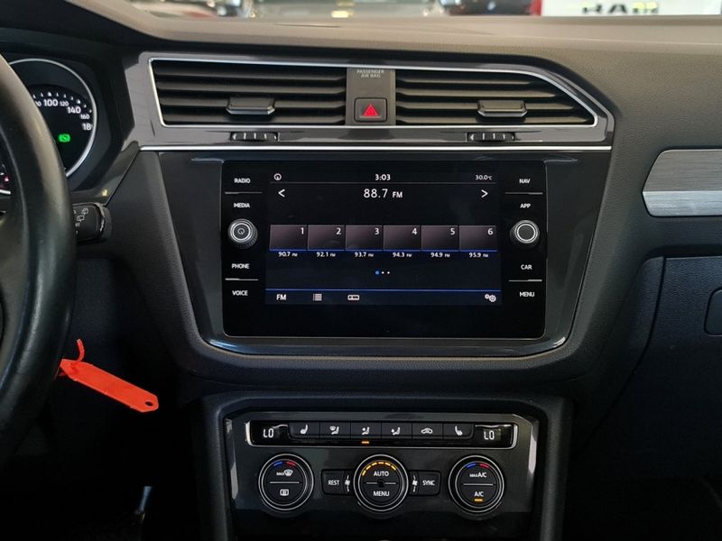 Volkswagen TIGUAN 1.4 250 TSI TOTAL FLEX ALLSPACE COMFORTLINE TIPTRONIC 2018/2019 CARRO DEZ NOVO HAMBURGO / Carros no Vale