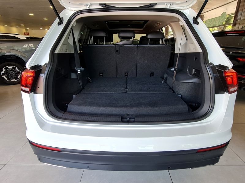 Volkswagen TIGUAN 1.4 250 TSI TOTAL FLEX ALLSPACE COMFORTLINE TIPTRONIC 2018/2019 CARRO DEZ NOVO HAMBURGO / Carros no Vale