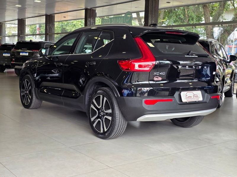 Volvo XC40 1.5 T5 RECHARGE MOMENTUM GEARTRONIC 2021/2021 CARRO DEZ NOVO HAMBURGO / Carros no Vale Volvo XC40 1.5 T5 RECHARGE MOMENTUM GEARTRONIC 2021/2021 CARRO DEZ NOVO HAMBURGO / Carros no Vale