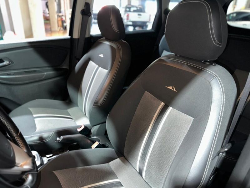 Chevrolet SPIN 1.8 ACTIV 8V FLEX 4P AUTOMÁTICO 2016/2016 CARRO AUTOMARCAS CAXIAS DO SUL / Carros no Vale Chevrolet SPIN 1.8 ACTIV 8V FLEX 4P AUTOMÁTICO 2016/2016 CARRO AUTOMARCAS CAXIAS DO SUL / Carros no Vale