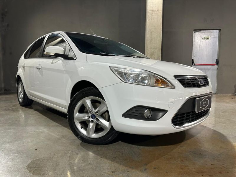 Ford FOCUS 2.0 GLX 16V FLEX 4P MANUAL 2012/2012 CARRO AUTOMARCAS CAXIAS DO SUL / Carros no Vale Ford FOCUS 2.0 GLX 16V FLEX 4P MANUAL 2012/2012 CARRO AUTOMARCAS CAXIAS DO SUL / Carros no Vale
