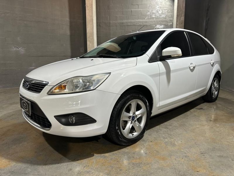Ford FOCUS 2.0 GLX 16V FLEX 4P MANUAL 2012/2012 CARRO AUTOMARCAS CAXIAS DO SUL / Carros no Vale Ford FOCUS 2.0 GLX 16V FLEX 4P MANUAL 2012/2012 CARRO AUTOMARCAS CAXIAS DO SUL / Carros no Vale