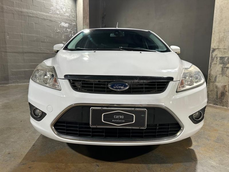 Ford FOCUS 2.0 GLX 16V FLEX 4P MANUAL 2012/2012 CARRO AUTOMARCAS CAXIAS DO SUL / Carros no Vale Ford FOCUS 2.0 GLX 16V FLEX 4P MANUAL 2012/2012 CARRO AUTOMARCAS CAXIAS DO SUL / Carros no Vale