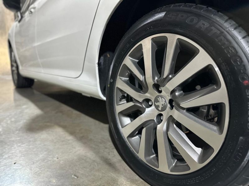 Peugeot 408 1.6 GRIFFE 16V TURBO FLEX 4P AUTOMÁTICO 2015/2016 CARRO AUTOMARCAS CAXIAS DO SUL / Carros no Vale