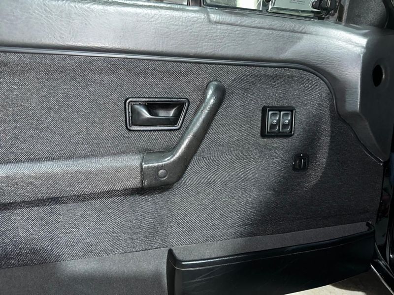 Volkswagen VOYAGE 1.8S SPORT 8V ÁLCOOL 2P MANUAL 1993/1993 CARRO AUTOMARCAS CAXIAS DO SUL / Carros no Vale