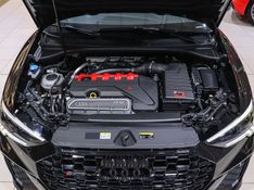 Audi RS Q3 2.5 TFSI SPORTBACK QUATTRO GASOLINA S-TRONIC 2021/2022 VIA BELLA VEÍCULOS ESPECIAIS CAXIAS DO SUL / Carros no Vale