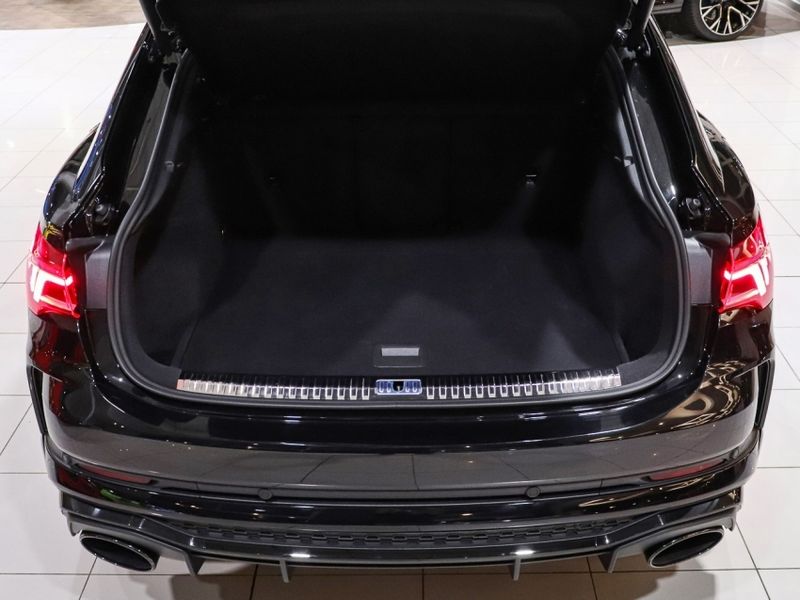 Audi RS Q3 2.5 TFSI SPORTBACK QUATTRO GASOLINA S-TRONIC 2021/2022 VIA BELLA VEÍCULOS ESPECIAIS CAXIAS DO SUL / Carros no Vale