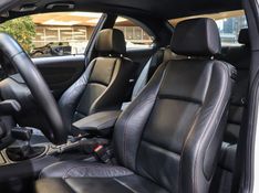 BMW 1 M 3.0 COUPÉ 24V GASOLINA BI-TURBO 2P MANUAL 2011/2012 VIA BELLA VEÍCULOS ESPECIAIS CAXIAS DO SUL / Carros no Vale