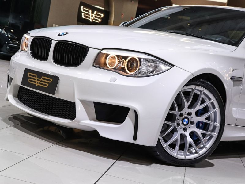 BMW 1 M 3.0 COUPÉ 24V GASOLINA BI-TURBO 2P MANUAL 2011/2012 VIA BELLA VEÍCULOS ESPECIAIS CAXIAS DO SUL / Carros no Vale