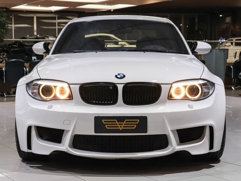 BMW 1 M 3.0 COUPÉ 24V GASOLINA BI-TURBO 2P MANUAL 2011/2012 VIA BELLA VEÍCULOS ESPECIAIS CAXIAS DO SUL / Carros no Vale