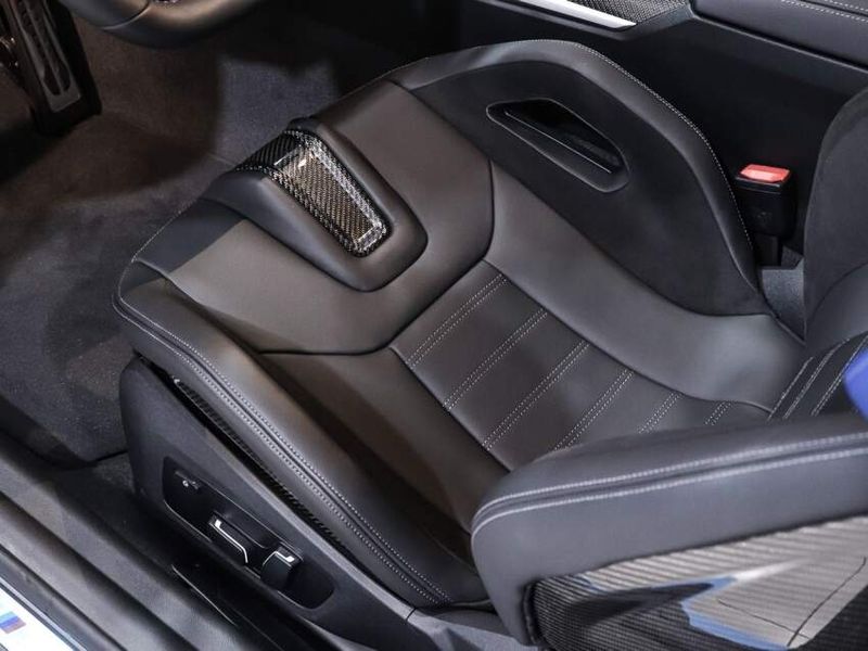 BMW M2 3.0 I6 TWINTURBO GASOLINA COUPÉ TRACK M STEPTRONIC 2024/2025 VIA BELLA VEÍCULOS ESPECIAIS CAXIAS DO SUL / Carros no Vale