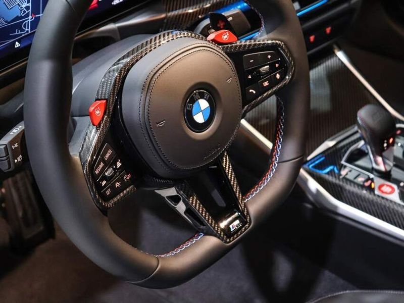 BMW M2 3.0 I6 TWINTURBO GASOLINA COUPÉ TRACK M STEPTRONIC 2024/2025 VIA BELLA VEÍCULOS ESPECIAIS CAXIAS DO SUL / Carros no Vale