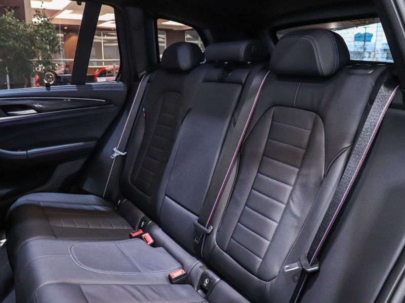 BMW X3 3.0 TWINPOWER GASOLINA M40I STEPTRONIC 2021/2022 VIA BELLA VEÍCULOS ESPECIAIS CAXIAS DO SUL / Carros no Vale BMW X3 3.0 TWINPOWER GASOLINA M40I STEPTRONIC 2021/2022 VIA BELLA VEÍCULOS ESPECIAIS CAXIAS DO SUL / Carros no Vale