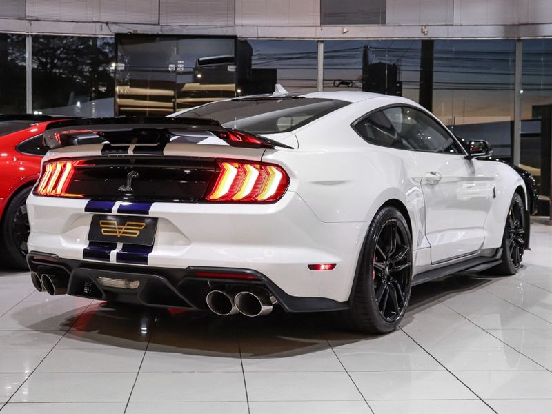 Ford MUSTANG 5.2 V8 SUPERCHARGER GASOLINA SHELBY GT 500 DCT 2021/2021 VIA BELLA VEÍCULOS ESPECIAIS CAXIAS DO SUL / Carros no Vale