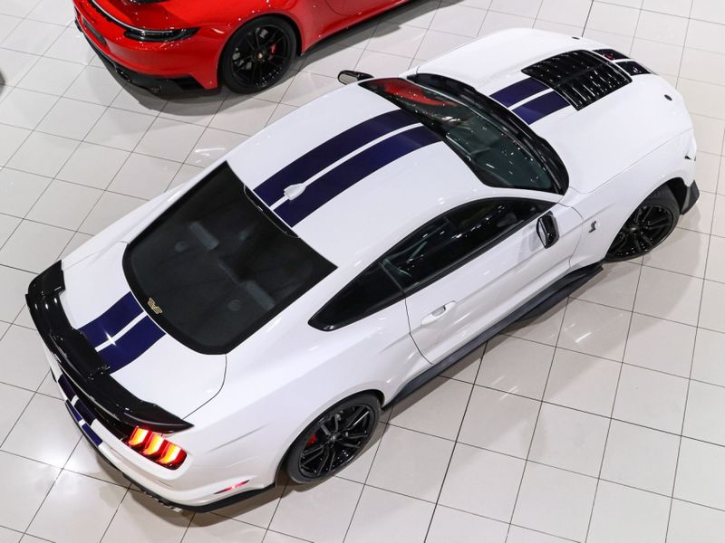 Ford MUSTANG 5.2 V8 SUPERCHARGER GASOLINA SHELBY GT 500 DCT 2021/2021 VIA BELLA VEÍCULOS ESPECIAIS CAXIAS DO SUL / Carros no Vale