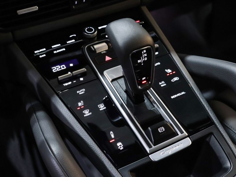 Porsche CAYENNE 3.0 V6 E-HYBRID PLATINUM EDITION AWD TIPTRONIC S 2022/2023 VIA BELLA VEÍCULOS ESPECIAIS CAXIAS DO SUL / Carros no Vale Porsche CAYENNE 3.0 V6 E-HYBRID PLATINUM EDITION AWD TIPTRONIC S 2022/2023 VIA BELLA VEÍCULOS ESPECIAIS CAXIAS DO SUL / Carros no Vale