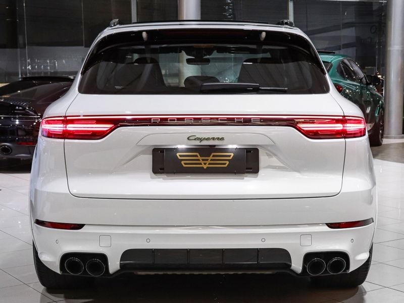 Porsche CAYENNE 3.0 V6 E-HYBRID PLATINUM EDITION AWD TIPTRONIC S 2022/2023 VIA BELLA VEÍCULOS ESPECIAIS CAXIAS DO SUL / Carros no Vale Porsche CAYENNE 3.0 V6 E-HYBRID PLATINUM EDITION AWD TIPTRONIC S 2022/2023 VIA BELLA VEÍCULOS ESPECIAIS CAXIAS DO SUL / Carros no Vale