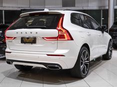 Volvo XC60 2.0 T8 HYBRID R-DESIGN AWD GEARTRONIC 2021/2021 VIA BELLA VEÍCULOS ESPECIAIS CAXIAS DO SUL / Carros no Vale