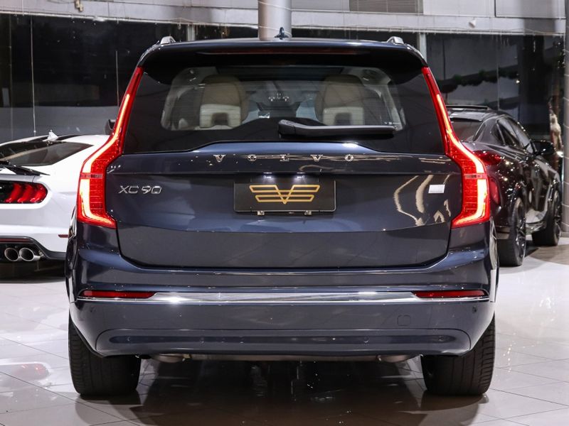 Volvo XC90 2.0 T8 RECHARGE ULTIMATE AWD GEARTRONIC 2022/2023 VIA BELLA VEÍCULOS ESPECIAIS CAXIAS DO SUL / Carros no Vale Volvo XC90 2.0 T8 RECHARGE ULTIMATE AWD GEARTRONIC 2022/2023 VIA BELLA VEÍCULOS ESPECIAIS CAXIAS DO SUL / Carros no Vale