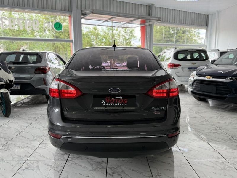 Ford FIESTA SEDAN SEL 1.6 2017 SÓ MOTOS E AUTOMÓVEIS SANTA CRUZ DO SUL / Carros no Vale