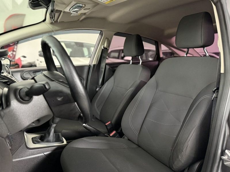 Ford FIESTA SEDAN SEL 1.6 2017 SÓ MOTOS E AUTOMÓVEIS SANTA CRUZ DO SUL / Carros no Vale