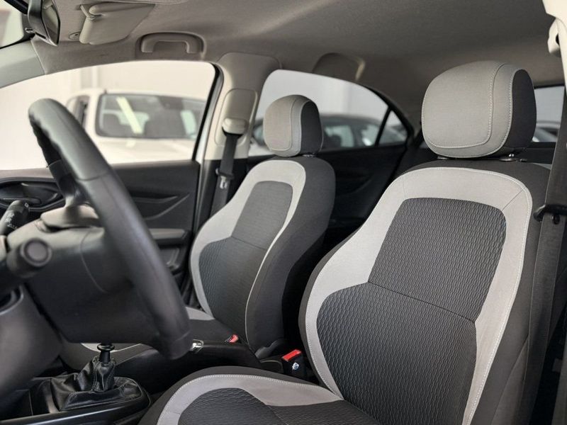 CHEVROLET ONIX HATCH 1.0 LS 2016 SÓ MOTOS E AUTOMÓVEIS SANTA CRUZ DO SUL / Carros no Vale