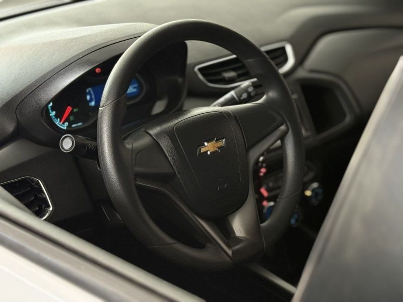 CHEVROLET ONIX LT 1.4 2015 SÓ MOTOS E AUTOMÓVEIS SANTA CRUZ DO SUL / Carros no Vale