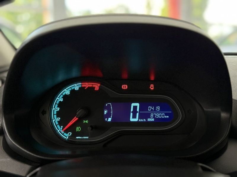 CHEVROLET ONIX LT 1.4 2015 SÓ MOTOS E AUTOMÓVEIS SANTA CRUZ DO SUL / Carros no Vale