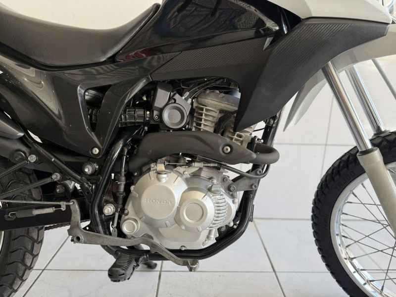 Honda BROS 160 2018 SÓ MOTOS E AUTOMÓVEIS SANTA CRUZ DO SUL / Carros no Vale
