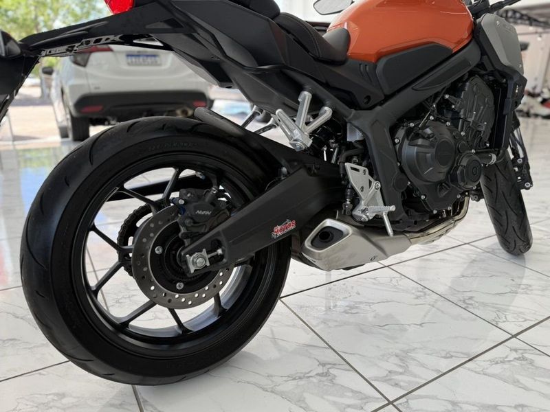 Honda Motos CB 650R ABS 2024 SÓ MOTOS E AUTOMÓVEIS SANTA CRUZ DO SUL / Carros no Vale
