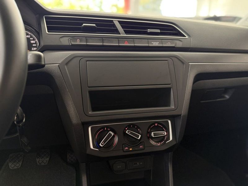 VOLKSWAGEN SAVEIRO ROBUST CS 1.6 2026 SÓ MOTOS E AUTOMÓVEIS SANTA CRUZ DO SUL / Carros no Vale