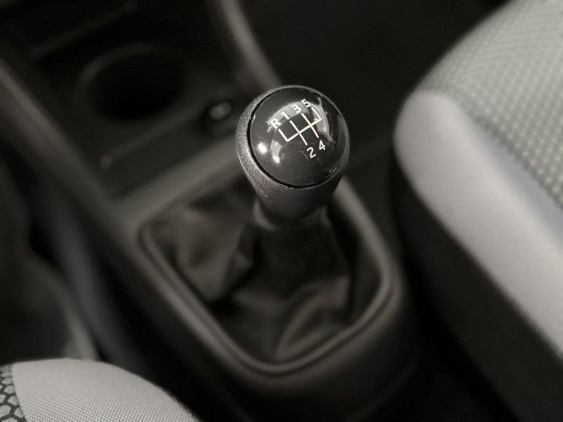 VOLKSWAGEN UP! MOVE 1.0 TSI 2017 SÓ MOTOS E AUTOMÓVEIS SANTA CRUZ DO SUL / Carros no Vale