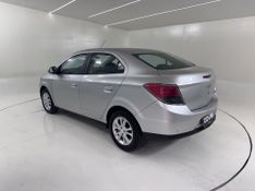 Chevrolet Prisma 1.4 Ltz 2014/2015 COVEL VEICULOS ENCANTADO / Carros no Vale
