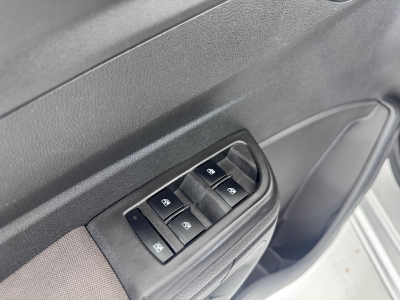 Chevrolet Prisma 1.4 Ltz 2014/2015 COVEL VEICULOS ENCANTADO / Carros no Vale Chevrolet Prisma 1.4 Ltz 2014/2015 COVEL VEICULOS ENCANTADO / Carros no Vale