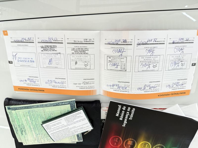 Citroen Ds3 Turbo165m6 2015/2016 COVEL VEICULOS ENCANTADO / Carros no Vale Citroen Ds3 Turbo165m6 2015/2016 COVEL VEICULOS ENCANTADO / Carros no Vale