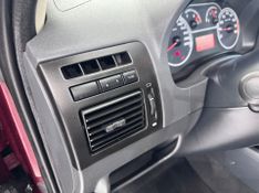 Fiat Siena Essence 1.6 2010/2011 COVEL VEICULOS ENCANTADO / Carros no Vale