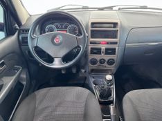 Fiat Siena Essence 1.6 2010/2011 COVEL VEICULOS ENCANTADO / Carros no Vale