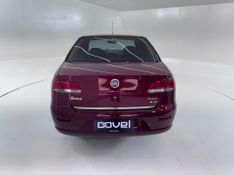 Fiat Siena Essence 1.6 2010/2011 COVEL VEICULOS ENCANTADO / Carros no Vale