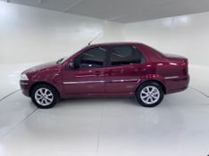 Fiat Siena Essence 1.6 2010/2011 COVEL VEICULOS ENCANTADO / Carros no Vale