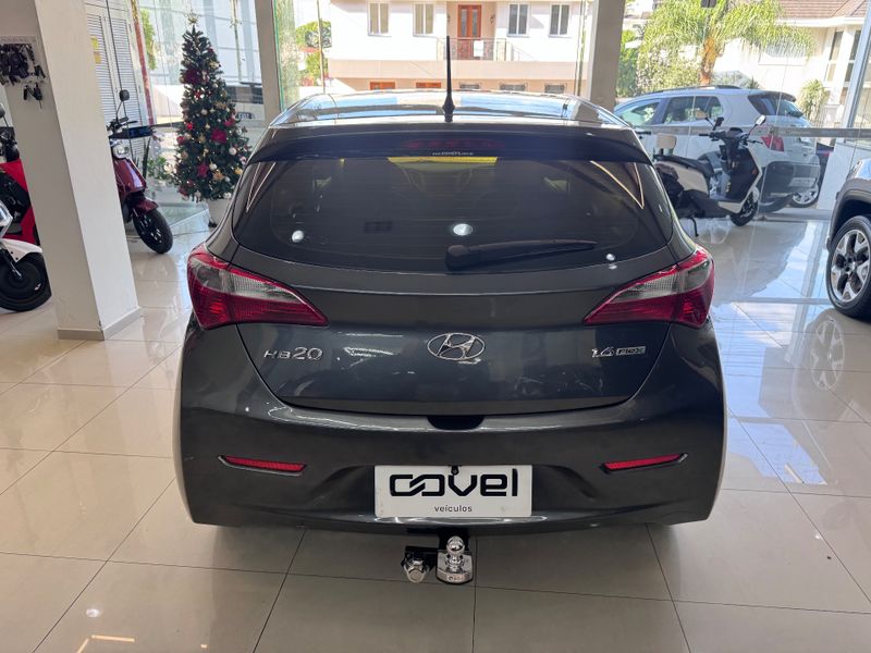 Hyundai Hb20 1.6m 1.6m 2012/2013 COVEL VEICULOS ENCANTADO / Carros no Vale Hyundai Hb20 1.6m 1.6m 2012/2013 COVEL VEICULOS ENCANTADO / Carros no Vale