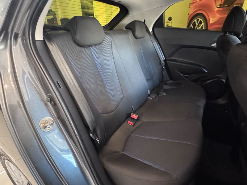 Hyundai Hb20 1.6m 1.6m 2012/2013 COVEL VEICULOS ENCANTADO / Carros no Vale Hyundai Hb20 1.6m 1.6m 2012/2013 COVEL VEICULOS ENCANTADO / Carros no Vale