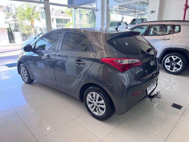 Hyundai Hb20 1.6m 1.6m 2012/2013 COVEL VEICULOS ENCANTADO / Carros no Vale Hyundai Hb20 1.6m 1.6m 2012/2013 COVEL VEICULOS ENCANTADO / Carros no Vale