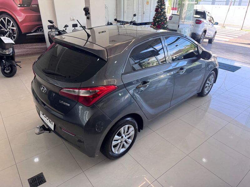 Hyundai Hb20 1.6m 1.6m 2012/2013 COVEL VEICULOS ENCANTADO / Carros no Vale Hyundai Hb20 1.6m 1.6m 2012/2013 COVEL VEICULOS ENCANTADO / Carros no Vale