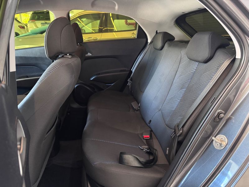 Hyundai Hb20 1.6m 1.6m 2012/2013 COVEL VEICULOS ENCANTADO / Carros no Vale Hyundai Hb20 1.6m 1.6m 2012/2013 COVEL VEICULOS ENCANTADO / Carros no Vale