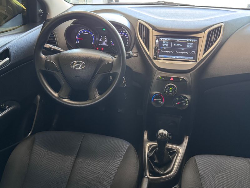 Hyundai Hb20 1.6m 1.6m 2012/2013 COVEL VEICULOS ENCANTADO / Carros no Vale Hyundai Hb20 1.6m 1.6m 2012/2013 COVEL VEICULOS ENCANTADO / Carros no Vale