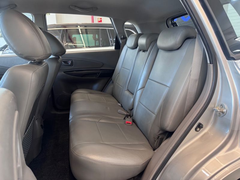 Hyundai Tucson 2.0 Gls 2014/2015 COVEL VEICULOS ENCANTADO / Carros no Vale