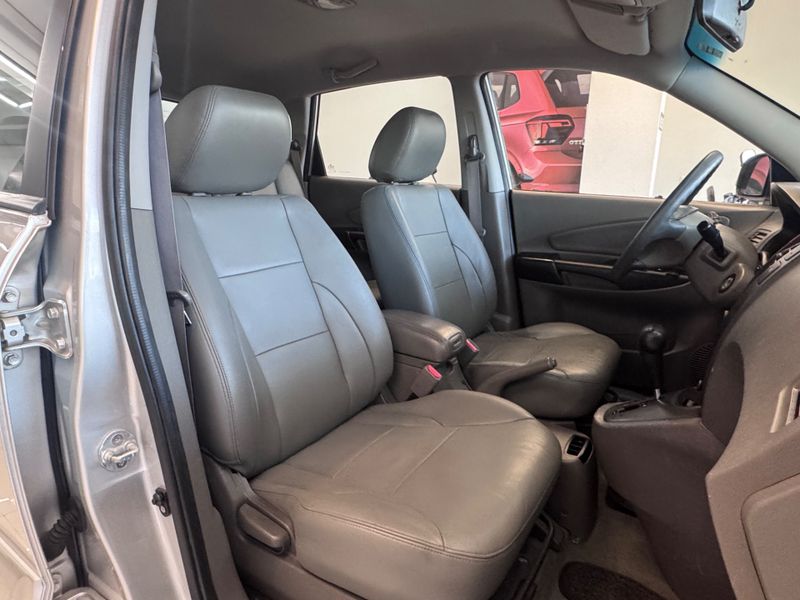 Hyundai Tucson 2.0 Gls 2014/2015 COVEL VEICULOS ENCANTADO / Carros no Vale