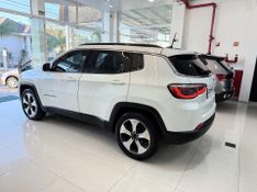 Jeep Compass Longitude 2.0 2018/2018 COVEL VEICULOS ENCANTADO / Carros no Vale