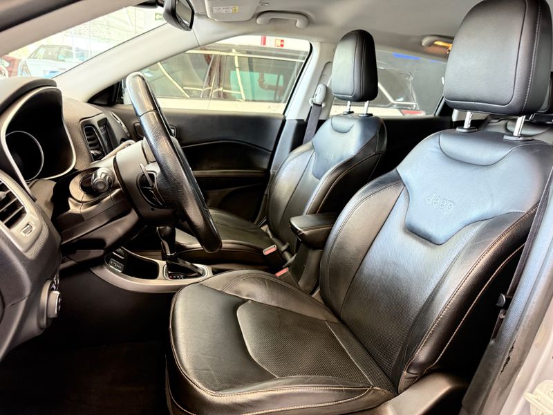 Jeep Compass Longitude 2.0 2019/2020 COVEL VEICULOS ENCANTADO / Carros no Vale Jeep Compass Longitude 2.0 2019/2020 COVEL VEICULOS ENCANTADO / Carros no Vale